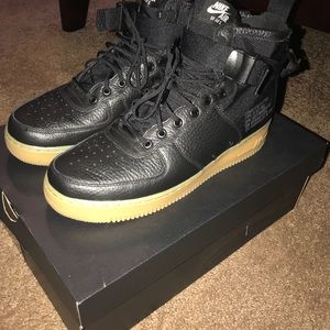 SF Air Force 1 Mid Black